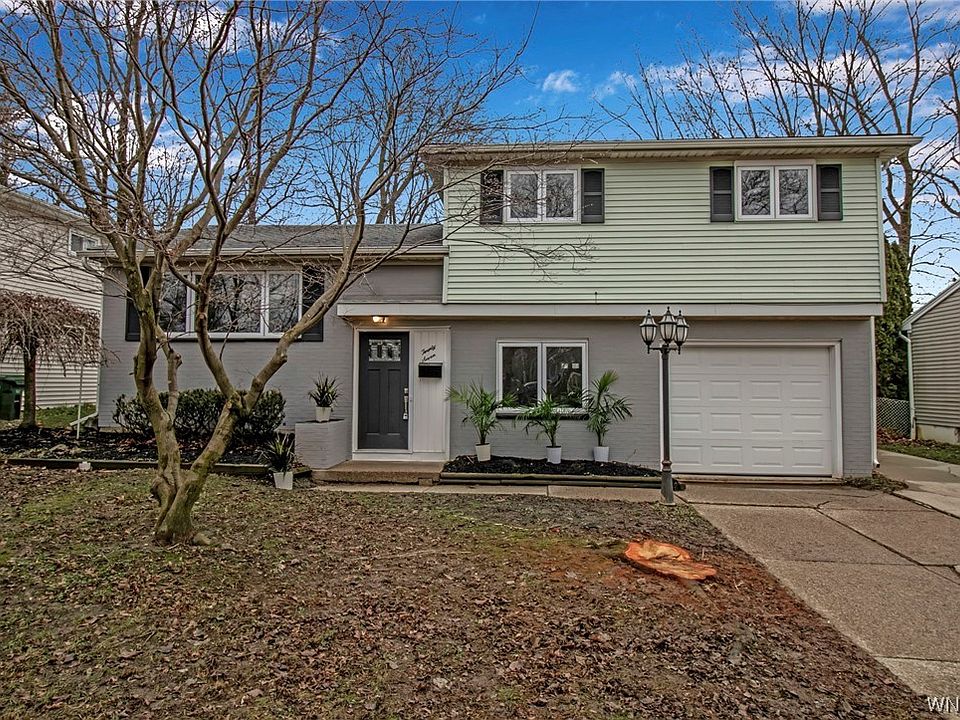 1st image of 27 Anthony Dr