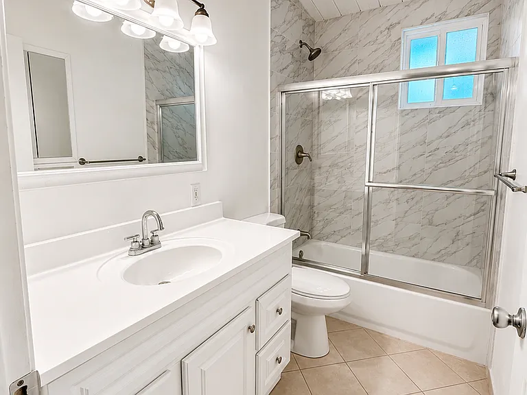 272 Donner Ave — Photo 5