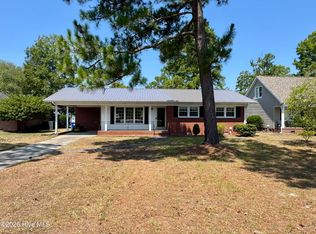 2522 Bella Coola Road, Lake Waccamaw, NC 28450