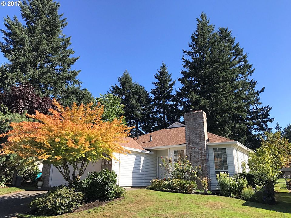 1st image of 2719 SE Spyglass Dr