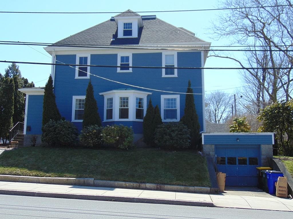 385 Weetamoe St, Fall River, MA 02720 Zillow