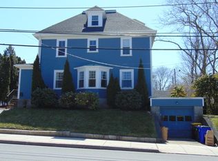 385 Weetamoe St, Fall River, MA 02720