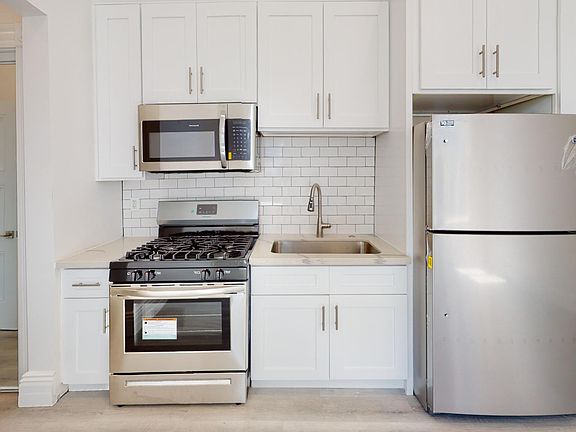 Images of similar unit - actual design, finishes and layout may vary.