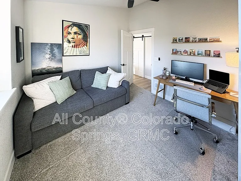 824 S Logan Ave — Photo 15