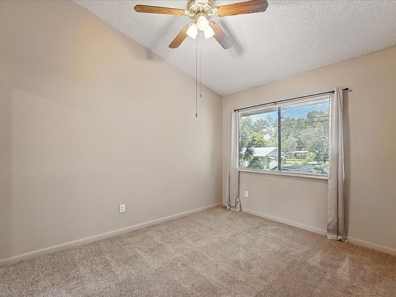 5th image of 752 Howland 116 Ln #116