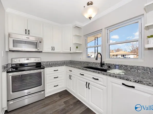 4103 Coffee Dr SW, Huntsville, AL 35805