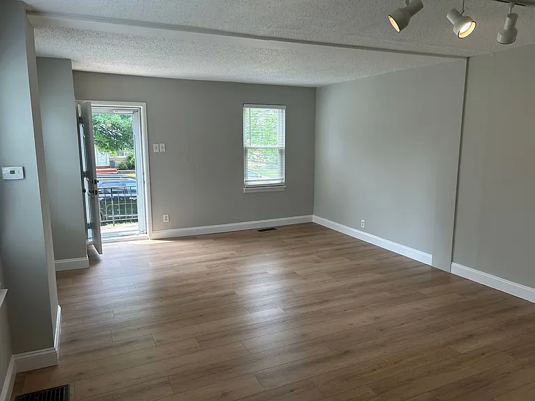 6339 Arthur Ave — Photo 15