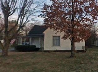 886 W College St, Greenbrier, TN 37073