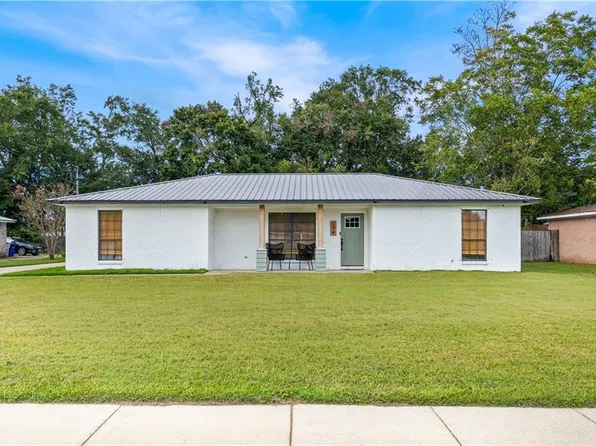 524 W Ariel Ave, Foley, AL 36535