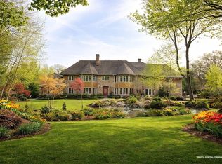 16 Solomon Pierce Rd, Lexington, MA 02420