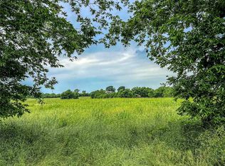 6 Schroeder Rd, Brenham, TX 77833