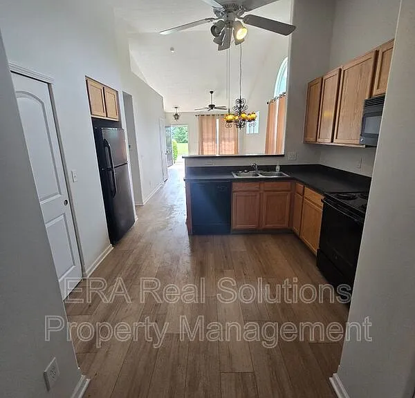2577 Silver Fir Ln — Photo 11