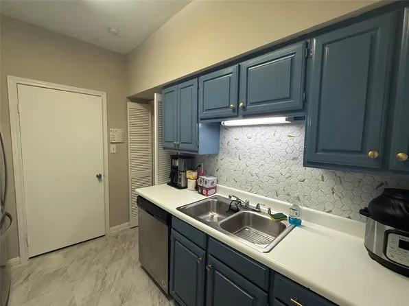 2475 Underwood St APT 381, Houston, TX 77030