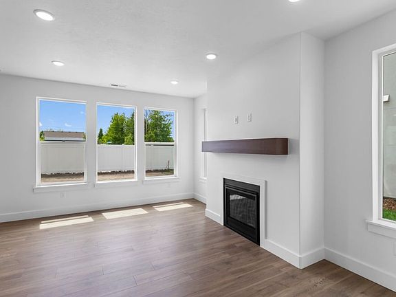 4th image of 1236 W 575 S