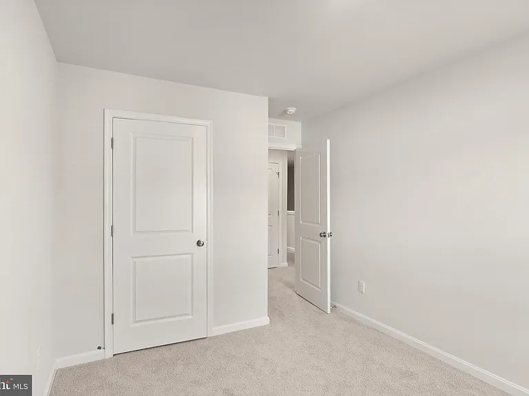 138 Willett Hollow St — Photo 32
