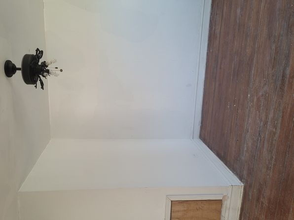 chicago-illinois-2143187561 picture