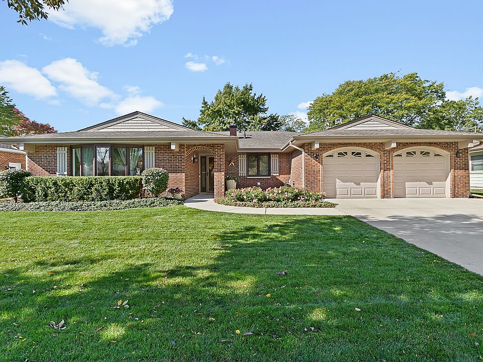 1st image of 212 Glenridge Ln