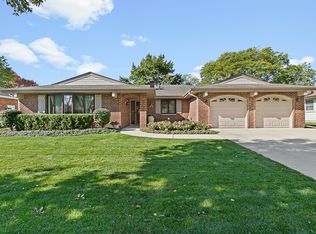 212 Glenridge Ln, Schaumburg, IL