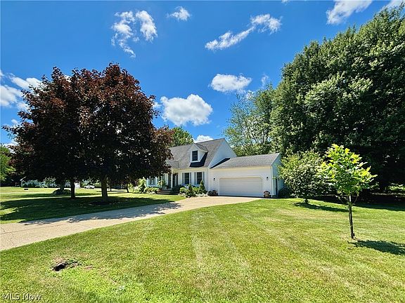 2nd image of 546 Geraldine Ct