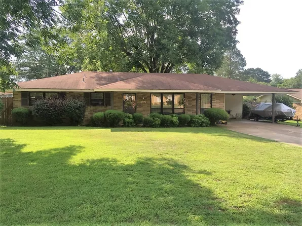 2496 Patterson Dr, Tupelo, MS 38801