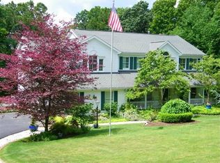 1110 Timber Ridge Dr, Baden, PA 15005