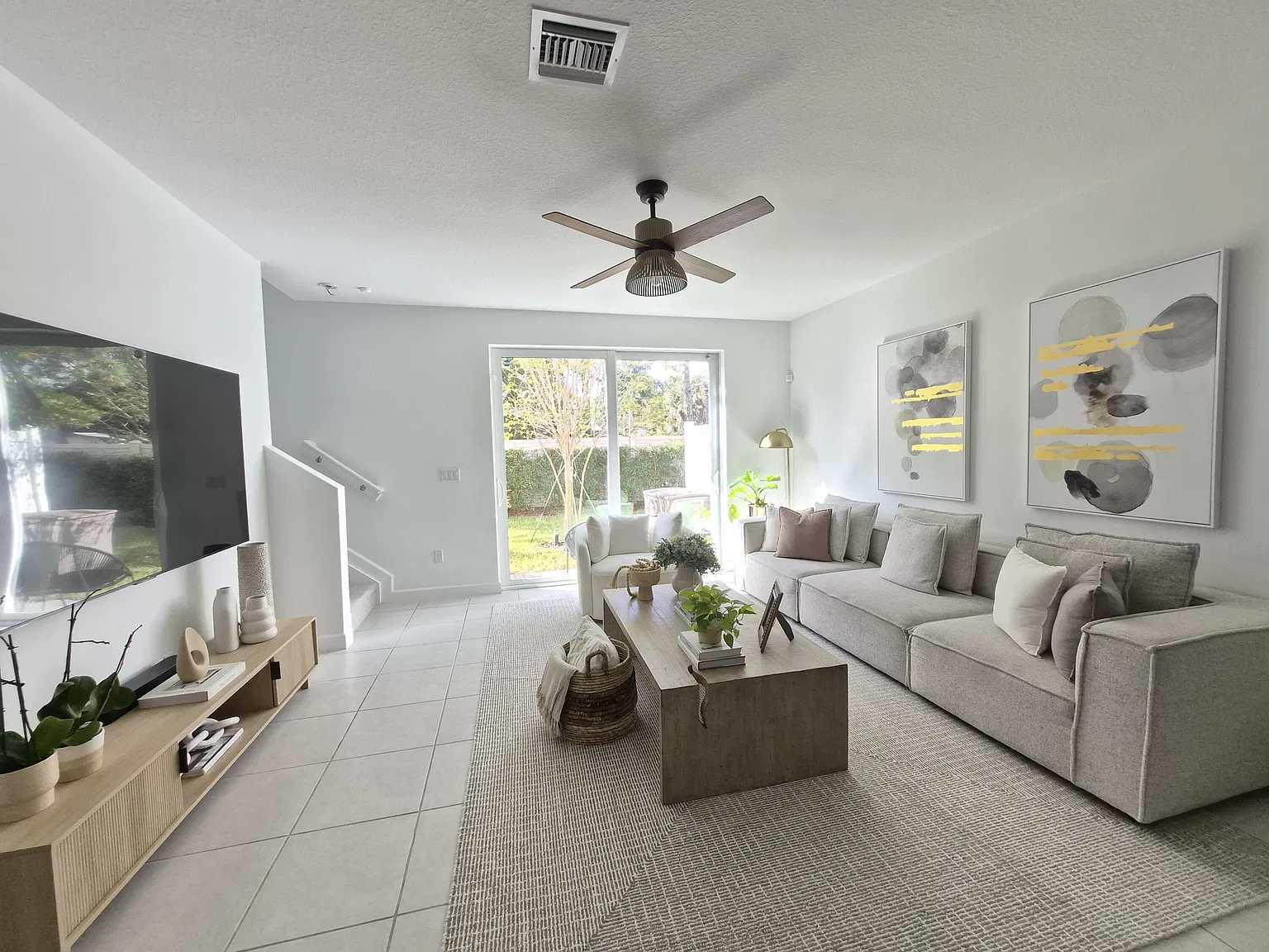 3 bed, 2.5 bath, 1628 sqft, $3,000 — Photo 3