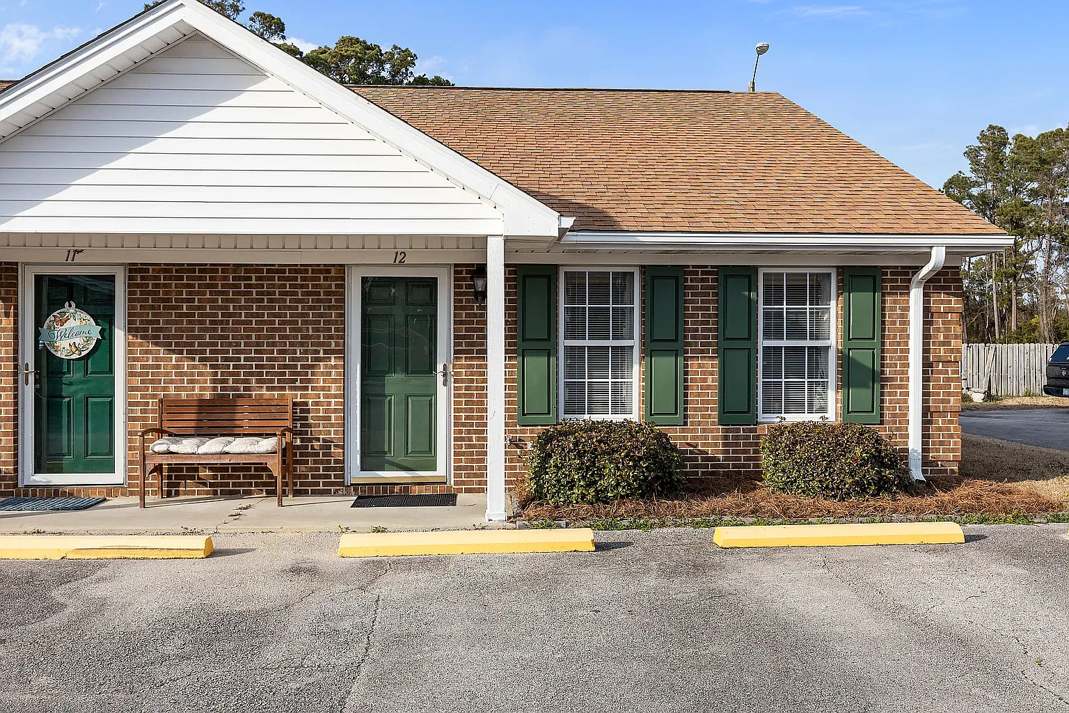 2 bed, 953 sqft, $1,800 — Photo 1