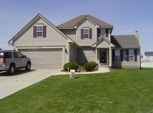 6090 Berrymoor Dr, Grand Blanc, MI 48439