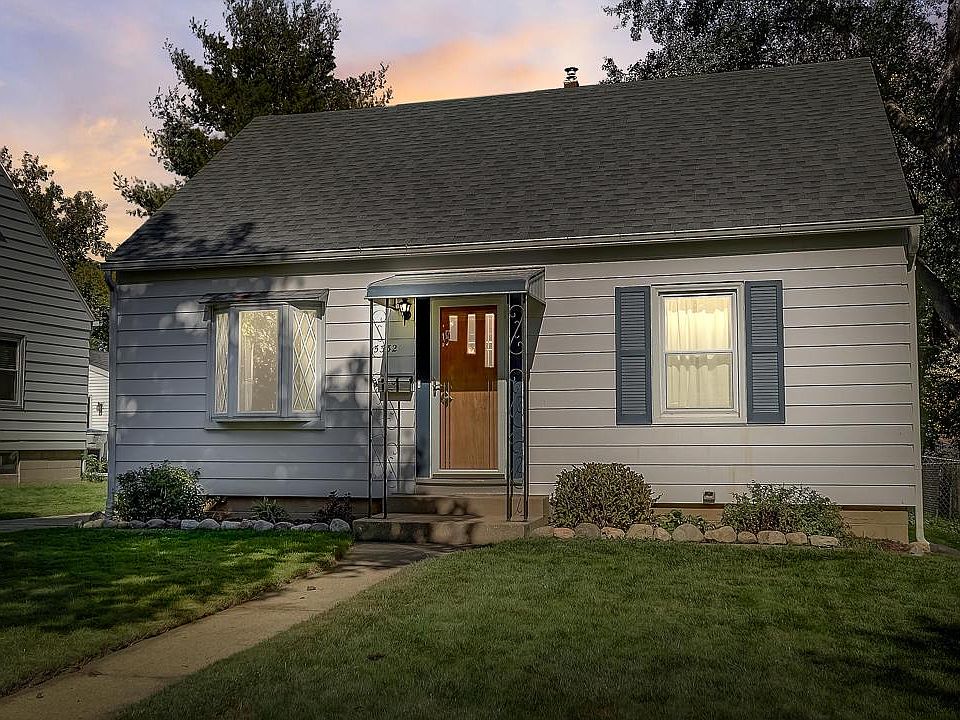 1st image of 5332 W Montana St