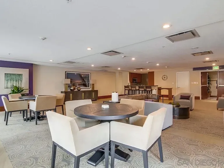 1199 Pacific Hwy #1204 — Photo 35