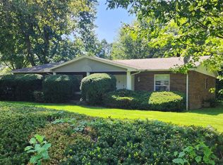 326 N Meridian Rd, Glen Carbon, IL 62034