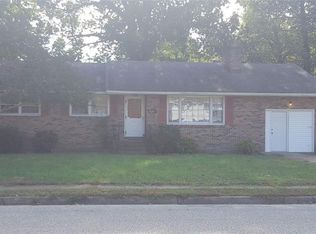 210 Albany Dr, Hampton, VA 23666