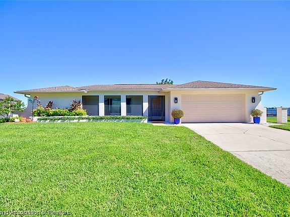 2nd image of 207 Lakerim Ct