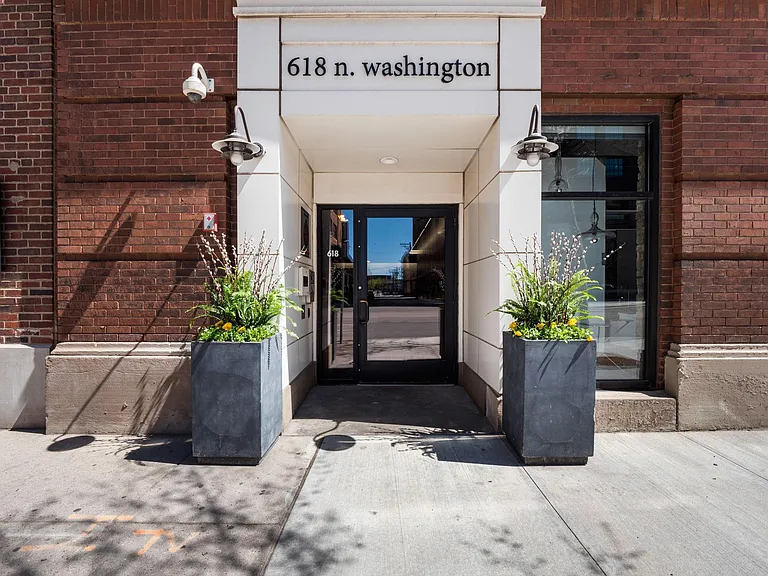 618 Washington Ave N #502 — Photo 15