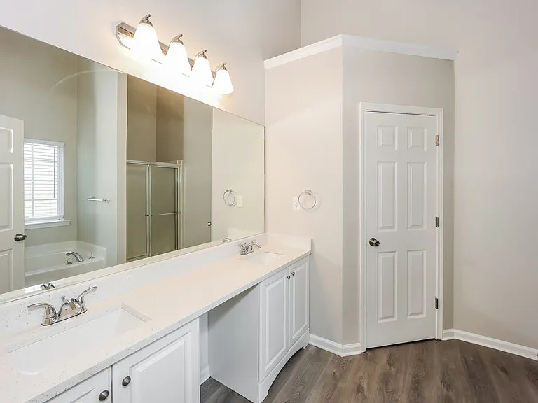 8835 Lake Rd — Photo 13