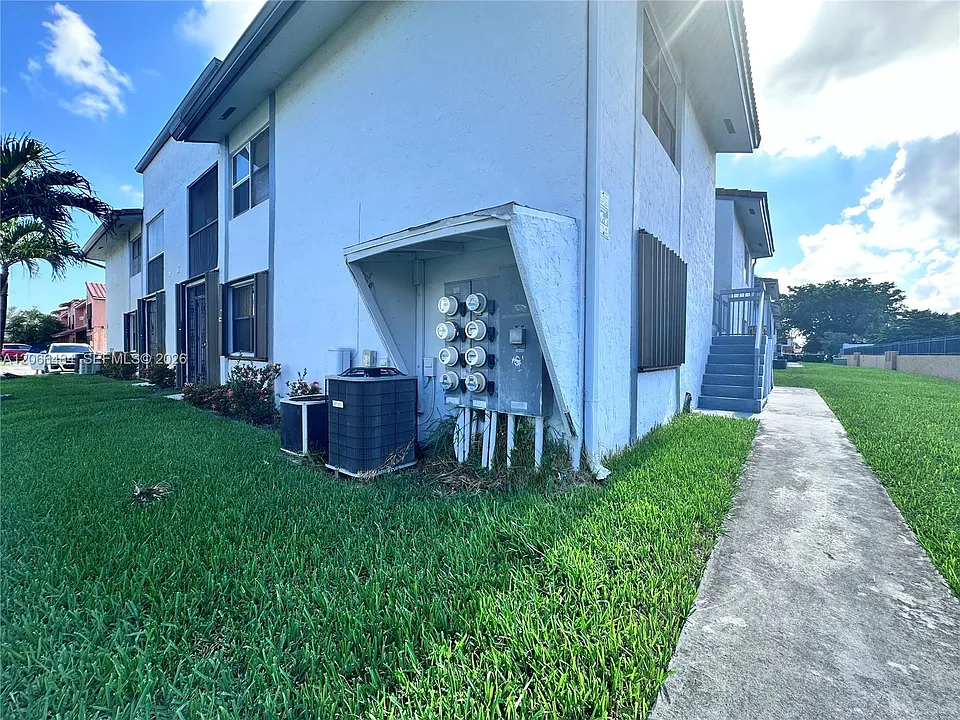 2740 W 63rd Pl #1325