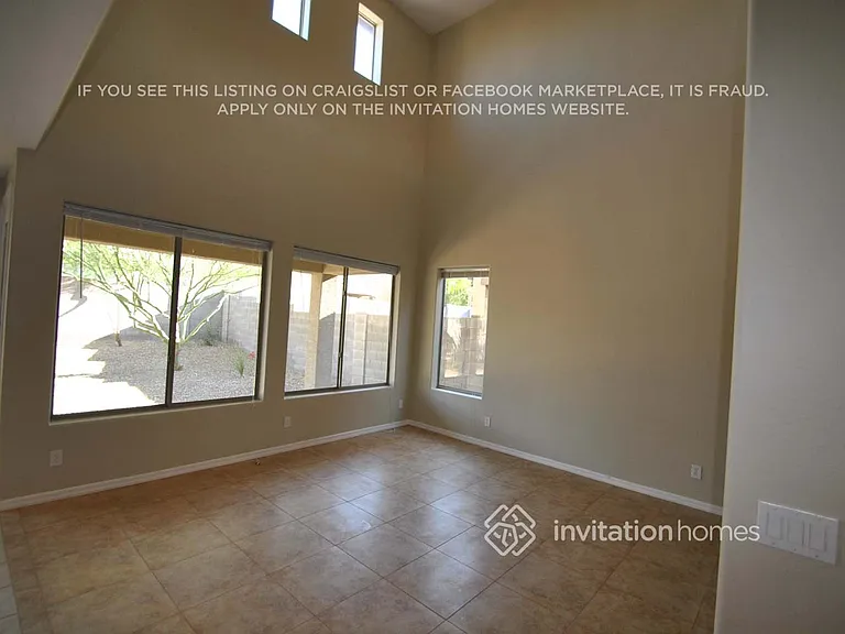 29357 N 67th Dr — Photo 2
