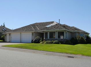 733 W Pacificview Dr, Bellingham, WA 98229