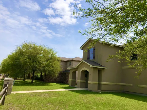 5211 Viewpoint Dr #A, Austin, TX 78744