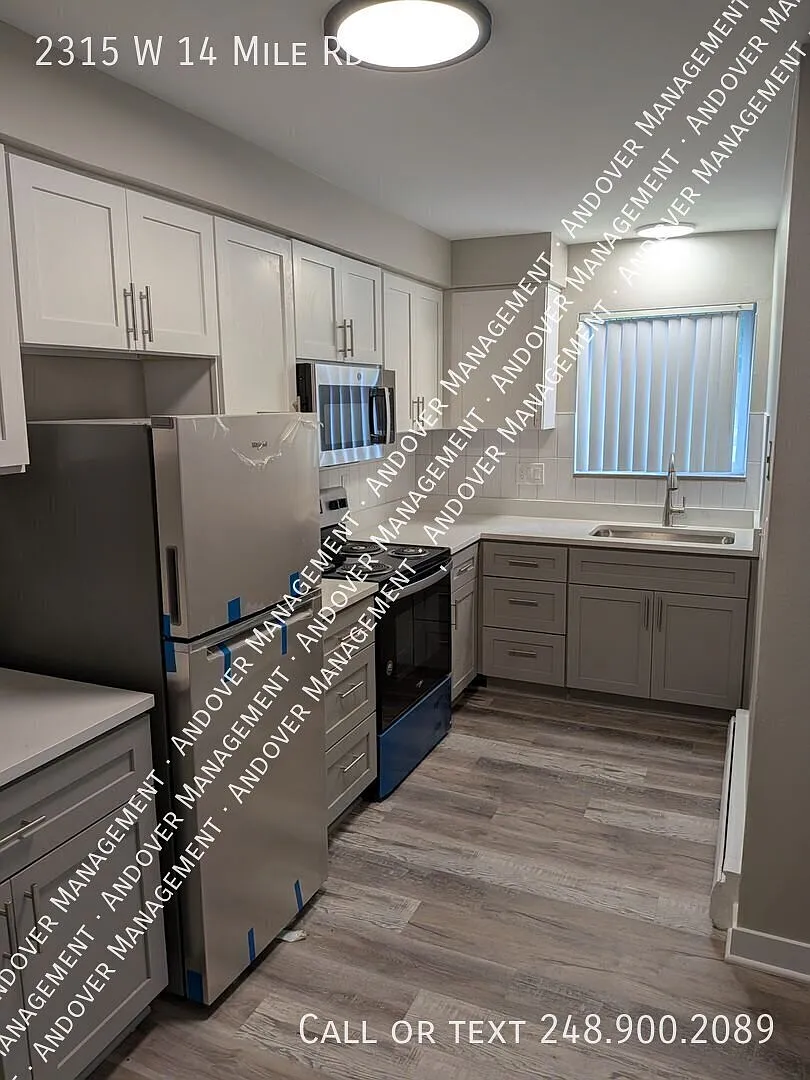 North Royal Oak - Fully Renovated 1 Bedroom — Photo 1