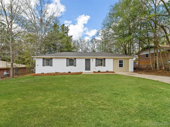 106 Oakridge Cir, Enterprise, AL 36330