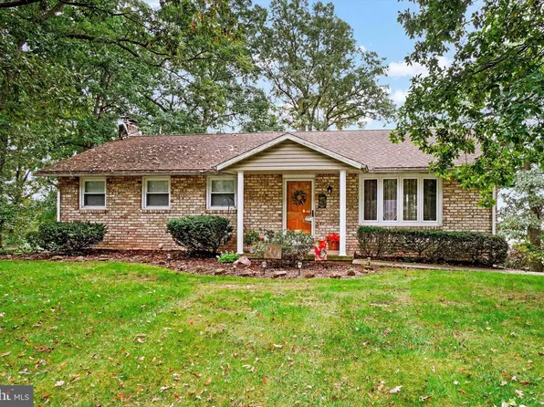 3494 Indian Rock Dam Rd, York, PA 17408