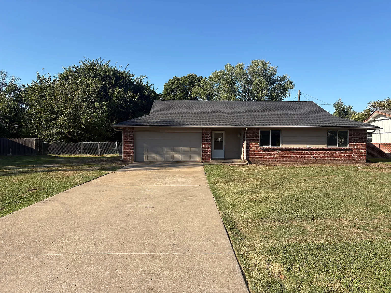 4 bed, 2000 sqft, $1,995 — Photo 1