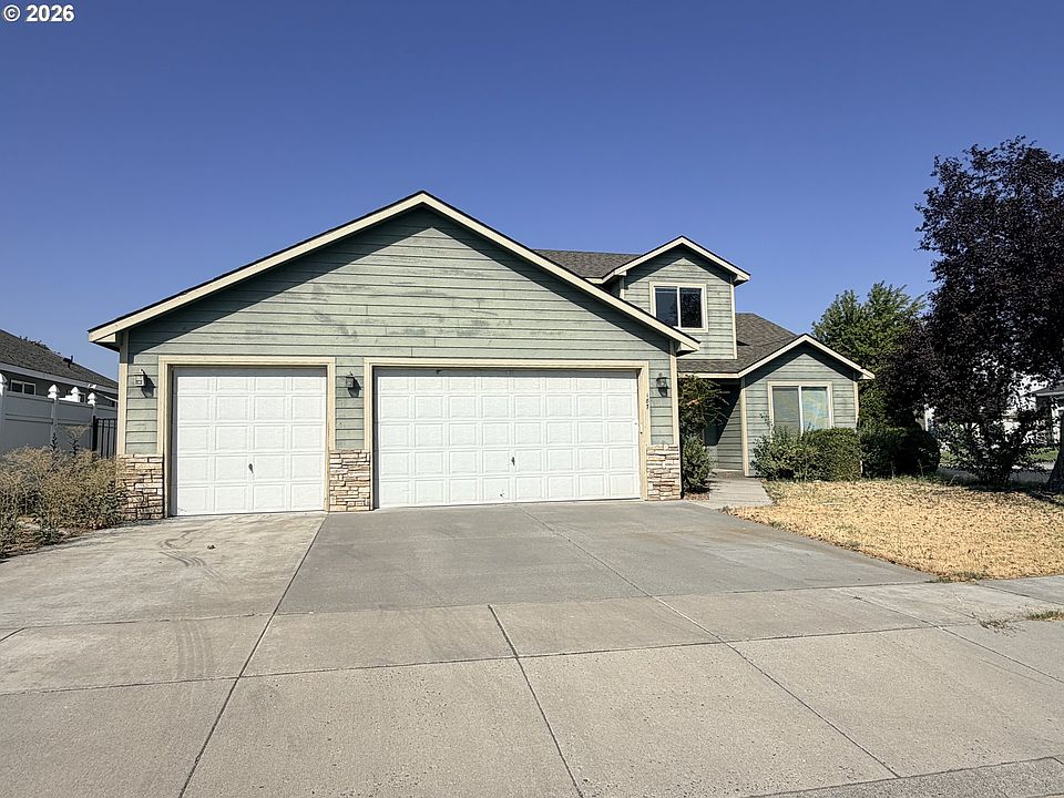 1st image of 187 NE 11th Pl