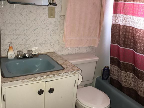3rd image of 30 Valley Ave APT 21