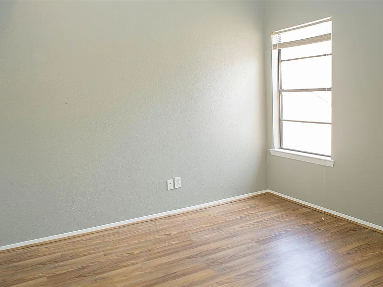 12900 Walden Rd #220B — Photo 17