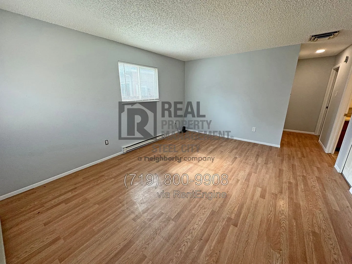 2 bed, 1.0 bath, $1,300 — Photo 2