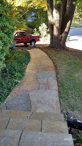 19 Sunshine Rd — Photo 4