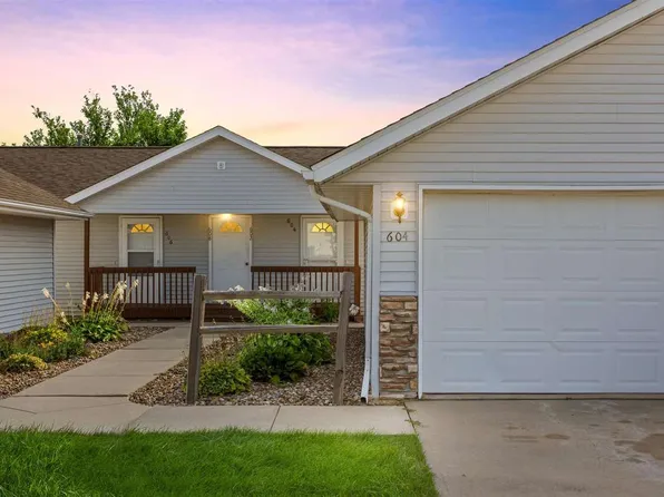 604 Iris Ave, Tiffin, IA 52340