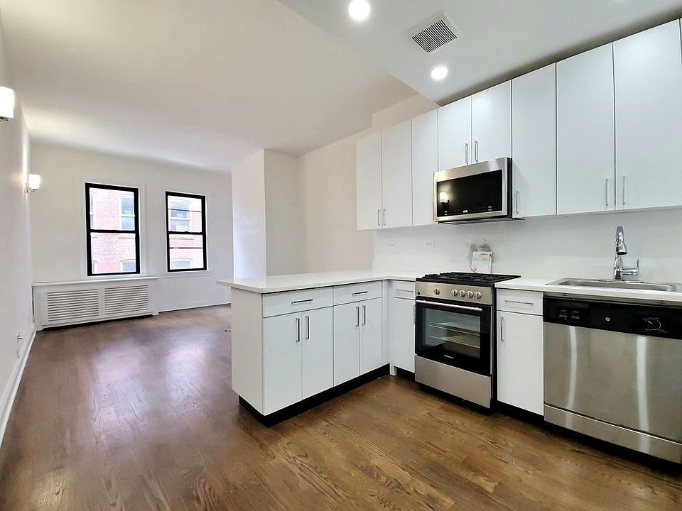 2nd image of 235 W 22nd St #A6